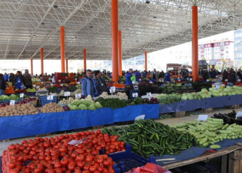 Ankara mahalle pazarları: Şehrin kalbinin atışı