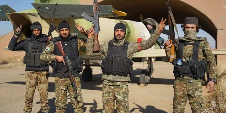 PKK/YPG'ye operasyon; Münbiç'in yüzde 80'i kontrol altına alındı