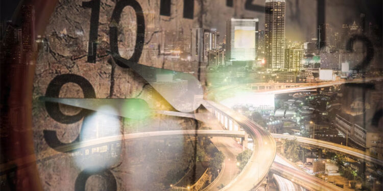 Evvel zaman içinde: Bir zamanın ardında yürümek