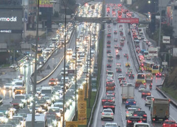 İstanbul'da trafik yoğunluğu yüzde 78'e ulaştı