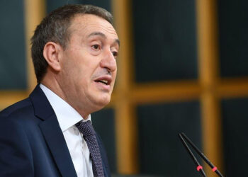 Kürt meselesini çözerek tarihe geçme fırsatı sizlerin önünde