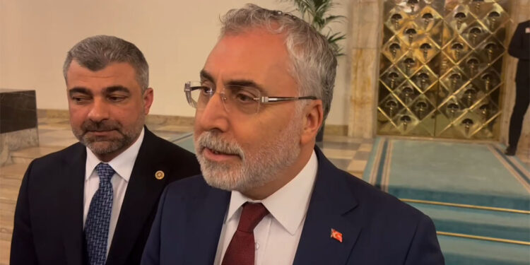 Ücret tekliflerinin komisyona gelmesini bekliyoruz