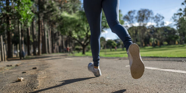 Günde 7 bin adım atmak, depresyon riskini azaltıyor