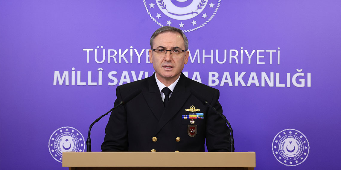 Milli Savunma Bakanlığı (MSB) Basın ve Halkla İlişkiler Müşaviri Tuğamiral Zeki Aktürk, "Önceliğimiz Suriye'nin güvenliğine tehdit oluşturan PKK/YPG'nin tasfiyesi" dedi.