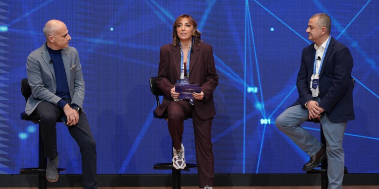 100 yapay zeka girişimi, yatırımcılarla bir araya geldi