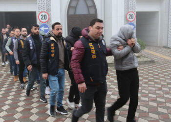 110 milyon TL dolandırıcılık yapan şebekeye operasyon