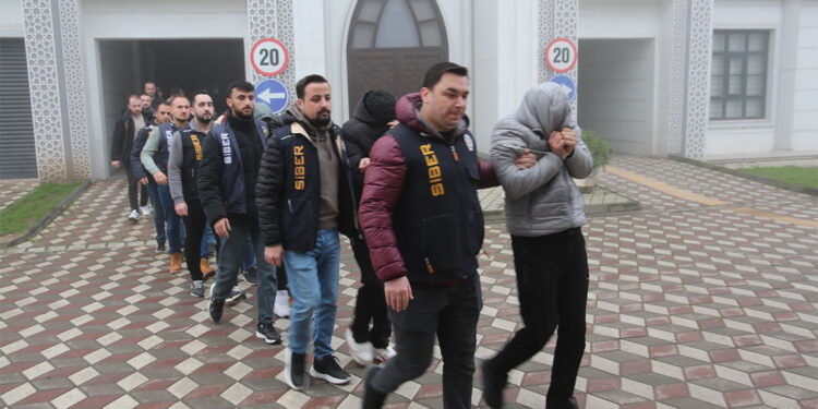 110 milyon TL dolandırıcılık yapan şebekeye operasyon