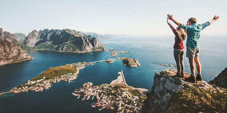 Dünya genelinde 1.4 milyar kişi ülkeler arası seyahat etti