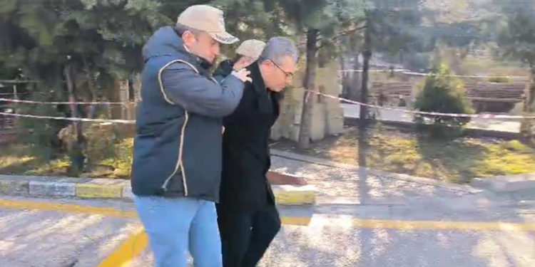 9 yıldır aranan FETÖ üyesi eski hakim tutuklandı