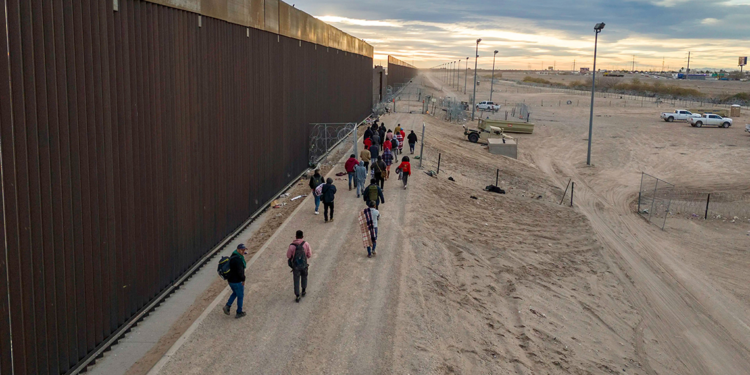 ABD, Meksika sınırına 1500 asker gönderecek