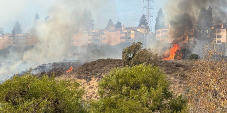 ABD'nin San Diego bölgesinde yangın riski sürüyor