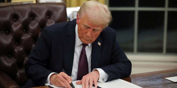 ABD'ye kaçak giren 'suçlu göçmenler' Guantanamo'da tutulacak