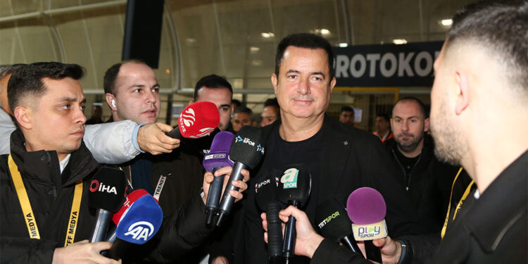 Önemli maçlarda orta hakemin de yabancı olmasından yanayız