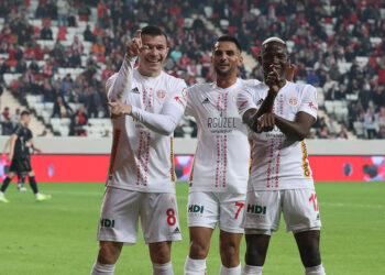 Antalyaspor kupaya galibiyetle başladı
