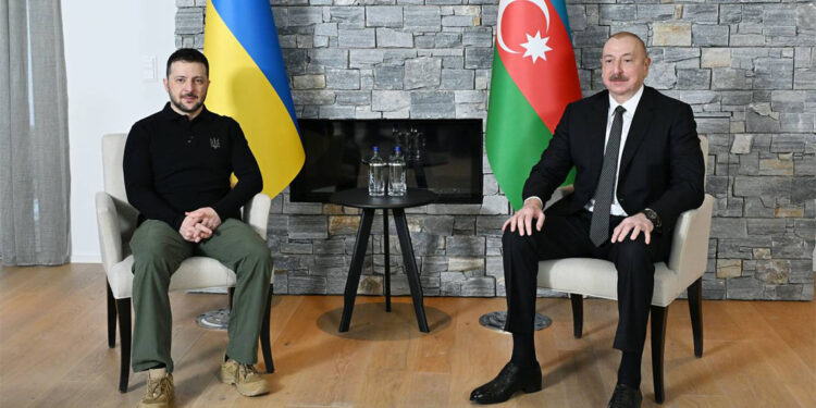 İlham Aliyev ve Ukrayna Devlet Başkanı bir araya geldi