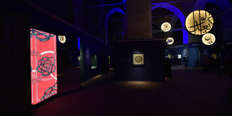 Adil-i Mutlak Hat Eserleri Sergisi’nin 11’incisi Tophane-i Amire’de açıldı