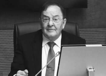 AK Parti Milletvekili Ahmet İyimaya hayatını kaybetti