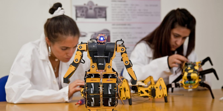 'Akademik Tez Programı'na 421 öğrenci başvurdu