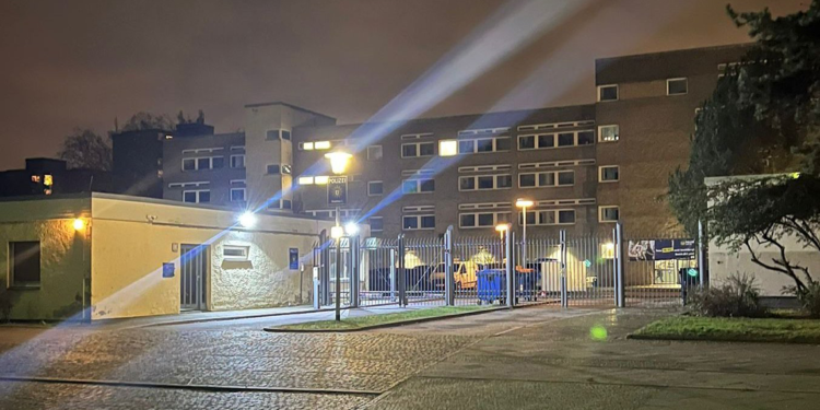 Almanya'da meydana gelen patlamada 2 polis yaralandı