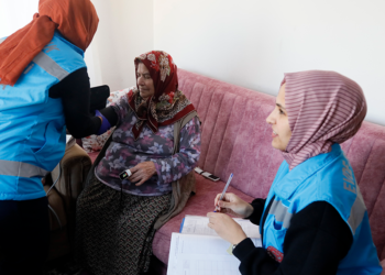 Antalya Şehir Hastanesi'nden 1400 hastaya evde sağlık hizmeti