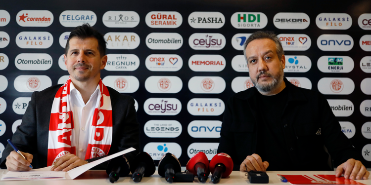 Antalyaspor'da Emre Belözoğlu dönemi başladı