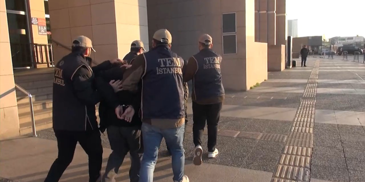 Avcılar'da terör operasyonu: 2 şüpheli tutuklandı