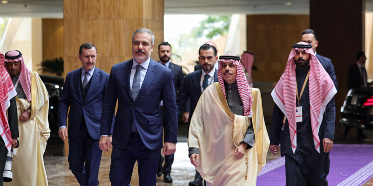 Hakan Fidan'dan Suriye mesajı