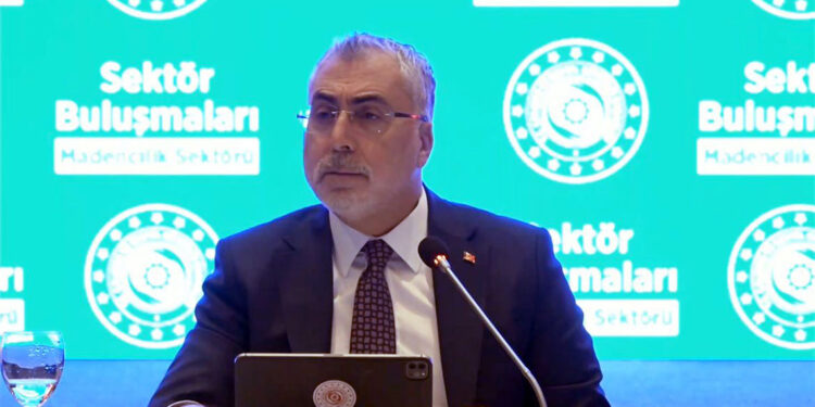 Madencilik ve taş ocakçılığı sektöründe kayıt dışı istihdam minimuma ulaştı