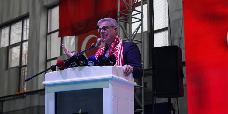 Dünyada kötülük düzeni var