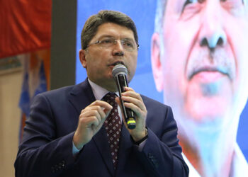 Terörsüz bir Türkiye'ye doğru gidiyoruz
