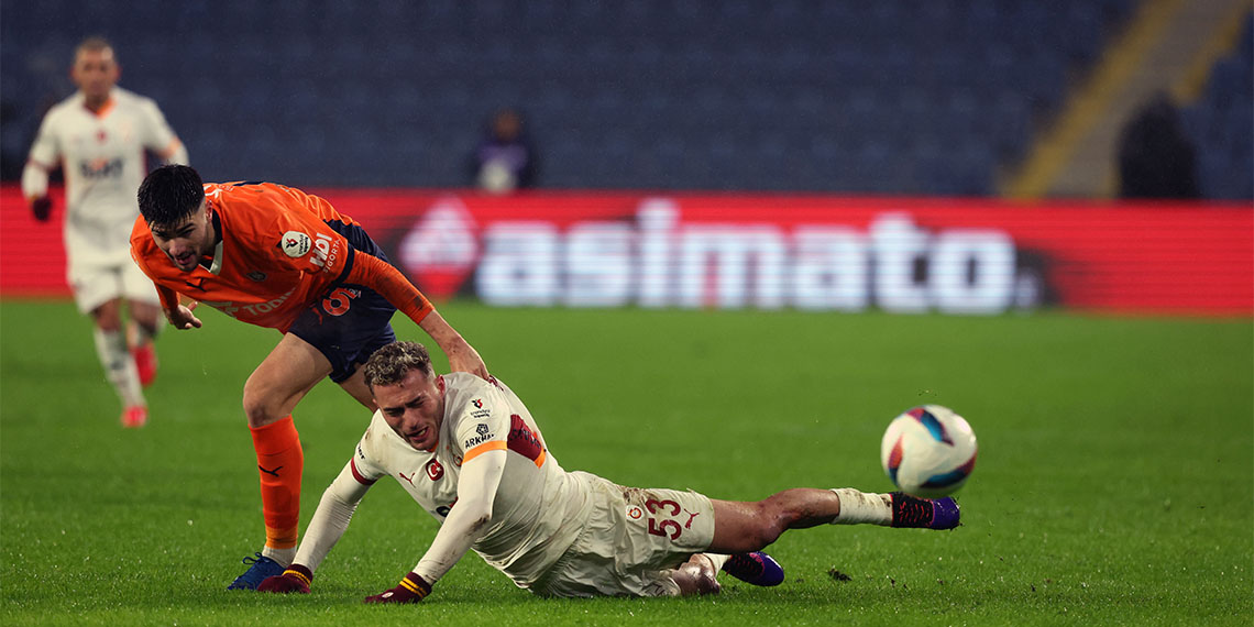 Başakşehir FK Teknik Direktörü Çağdaş Atan, “Hamza, sağ stoperde Barış ile eşleşti. 1 pozisyon hariç muazzama yakın oynadı. Opoku, Osimhen’e üstünlük kurdu. Detaylarda kaybettiğimiz bir maç. Galatasaray’ı tebrik ediyorum” dedi.