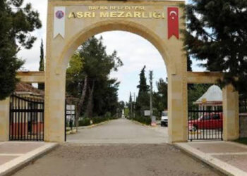 Mezarlık gelirlerini zimmetine geçiren 2 şüpheli tutuklandı