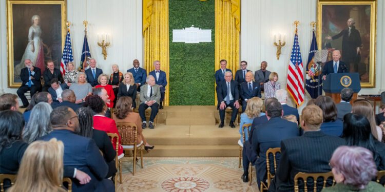 Biden, 19 kişiye 'Başkanlık Özgürlük Madalyası' takdim etti