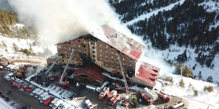 Otelde yangın alarmı bile yok