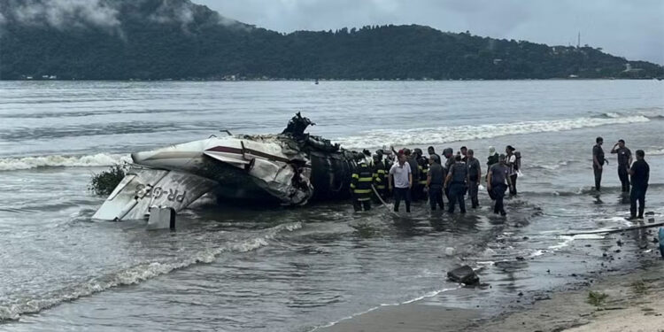 Brezilya'da uçak kazası; 1 ölü, 5 yaralı