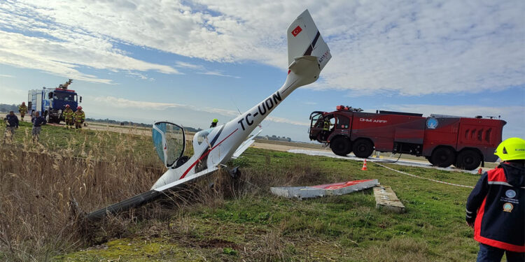 Bursa'da eğitim uçağı düştü