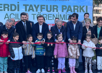 Bahçelievler’de Ferdi Tayfur Parkı açıldı