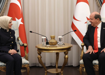 Bakan Göktaş, KKTC Cumhurbaşkanı Ersin Tatar'ı ziyaret ettix