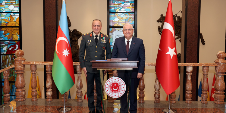 Bakan Güler, Azerbaycan Kara Kuvvetleri Komutanı Mirzeyev'i kabul etti