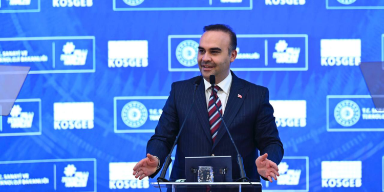 Bakan Kacır, KOSGEB'in destek programlarını tanıttı