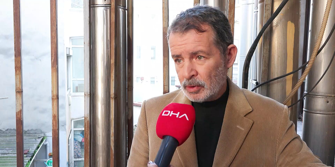 Bakırköy'de yangın merdiveninin girişi tuğlalarla örüldü