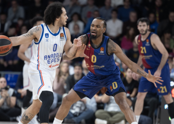 Barcelona- Anadolu Efes: 90-80