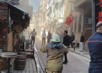 Beşiktaş'ta iş yerinde yangın