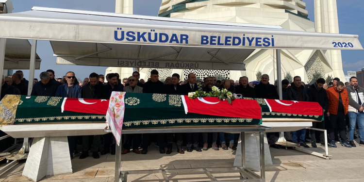 Bolu'daki otel yangınında hayatını kaybeden Dayı ailesi, defnedildi