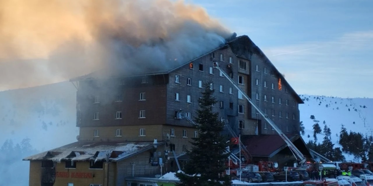 Bolu'daki otel yangınıyla ilgili yayın yasağı getirildi