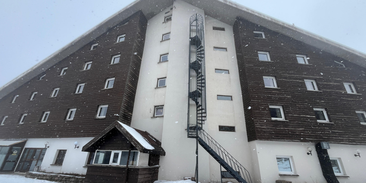 Bolu'daki yanan otelde yangın merdiveni var mıydı?