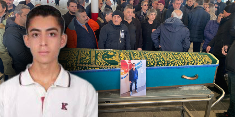 Bolu'daki yangında hayatını kaybeden lise öğrencisi Eren, defnedildi