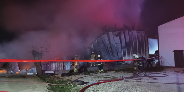 Bursa'da fabrikada korkutan yangın