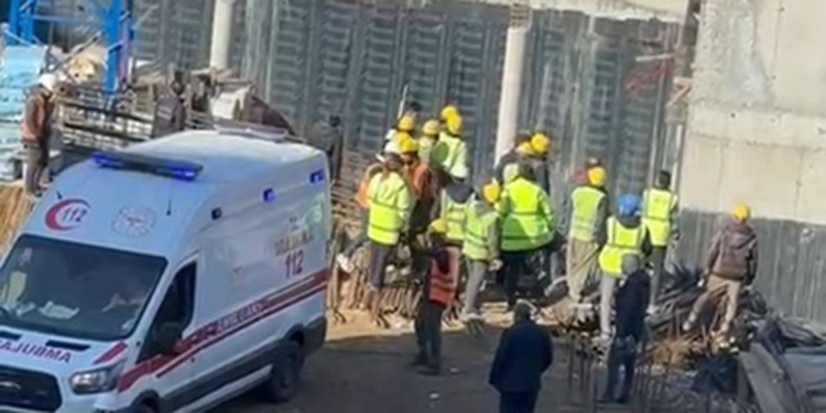 Çalıştığı inşaatın 2'nci katından düşen işçi, ağır yaralandı