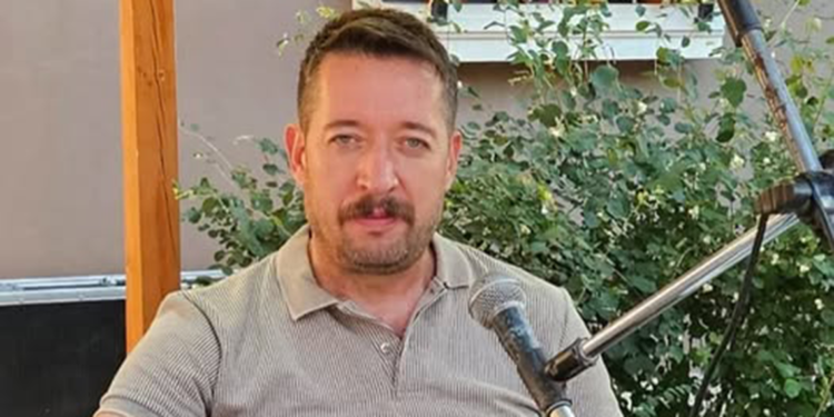 Çorumlu yerel sanatçı Özcan Serpinli, hayatını kaybetti